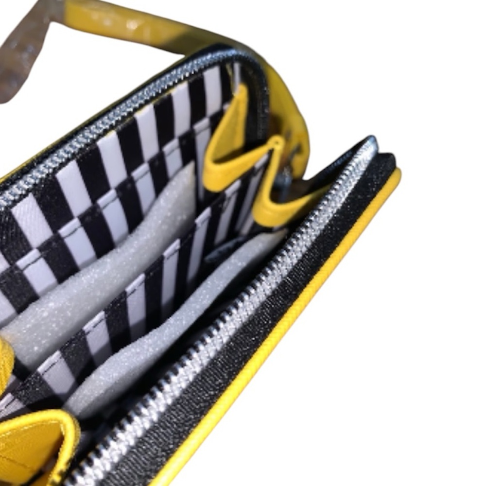NWT Marc Tetro Dachshund Wristlet Wallet - Picture 3 of 5